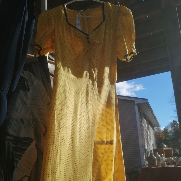 Vintage yellow polka dot dress - Picture 3 of 6
